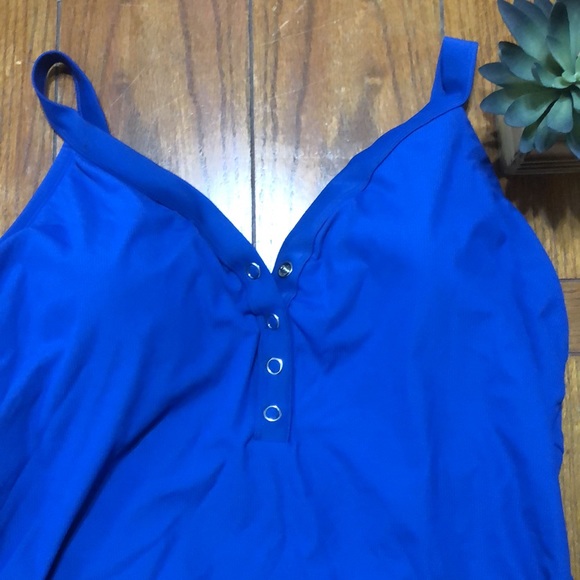 NWOT Blue Ribbed One Piece Swimsuit - Picture 2 of 6